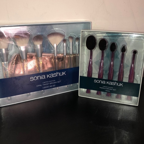 Sonia Kashuk makeup Brushes. Brand new! - Picture 1 of 3
